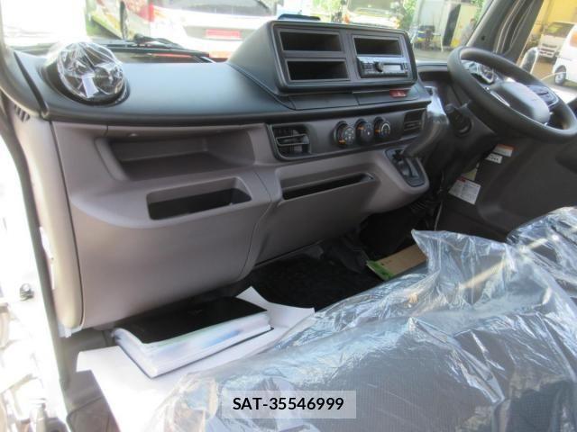 Mitsubishi CANTER 2025-09 2077321-19