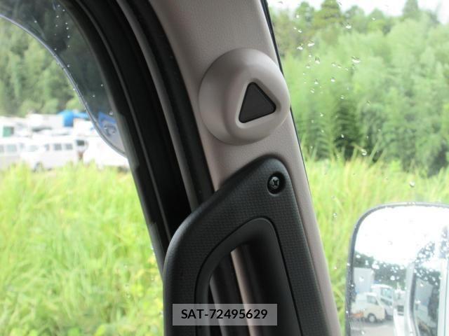 Mitsubishi CANTER 2025-09 2077326-12