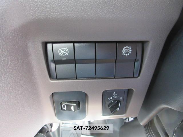 Mitsubishi CANTER 2025-09 2077326-14