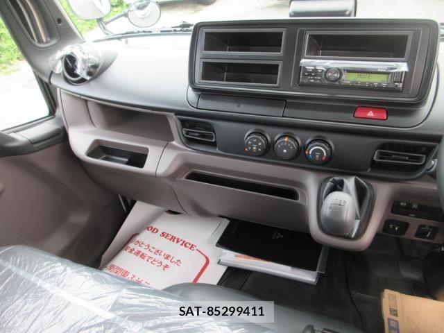 Mitsubishi CANTER 2025-09 2077336-11