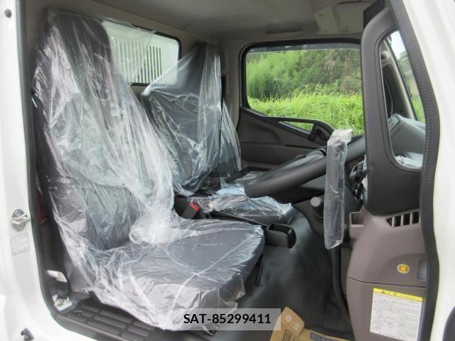 Mitsubishi CANTER 2025-09 2077336-6