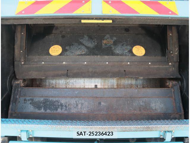 Mitsubishi CANTER 2022-04 2207085-9