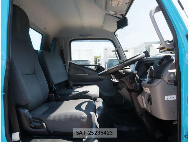 Mitsubishi CANTER 2022-04 2207085-21