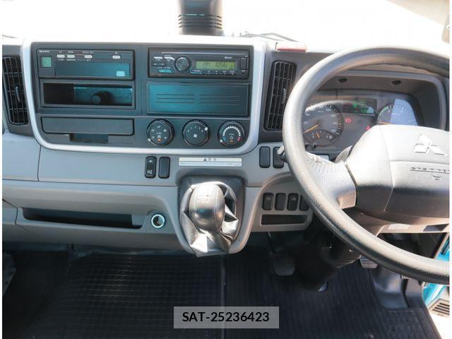 Mitsubishi CANTER 2022-04 2207085-22