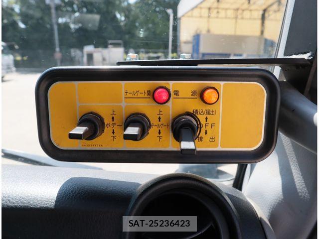 Mitsubishi CANTER 2022-04 2207085-23