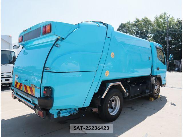 Mitsubishi CANTER 2022-04 2207085-2