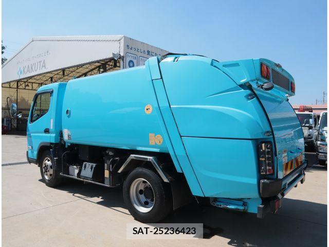 Mitsubishi CANTER 2022-04 2207085-4
