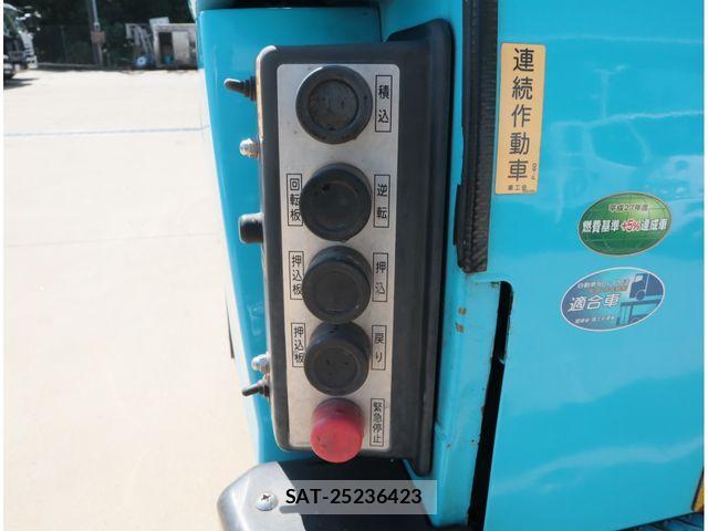 Mitsubishi CANTER 2022-04 2207085-5