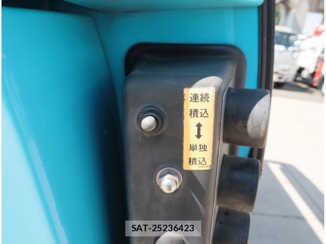 Mitsubishi CANTER 2022-04 2207085-6