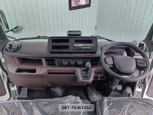 Mitsubishi CANTER 2024-08 2207091-14