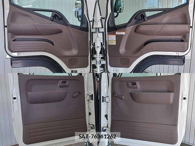 Mitsubishi CANTER 2024-08 2207091-22