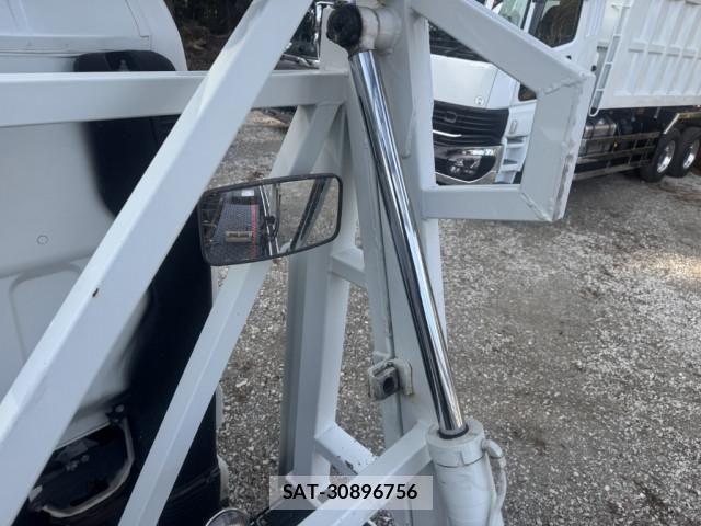 Mitsubishi CANTER 2013-09 2316049-13