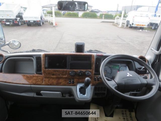 Mitsubishi CANTER 2023-03 2316050-13