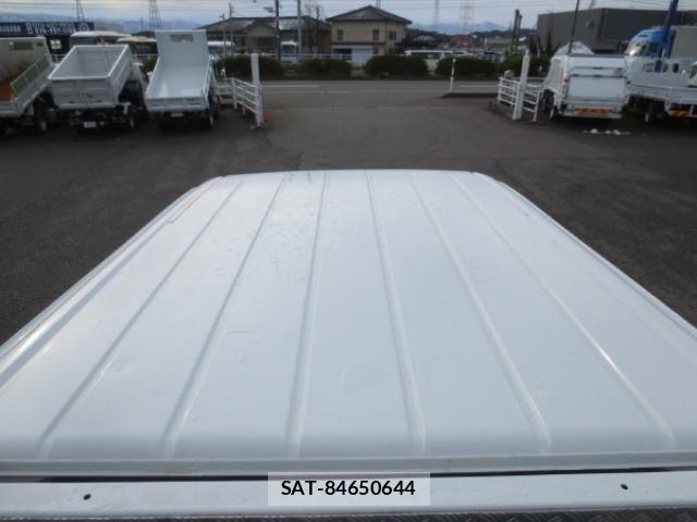 Mitsubishi CANTER 2023-03 2316050-17
