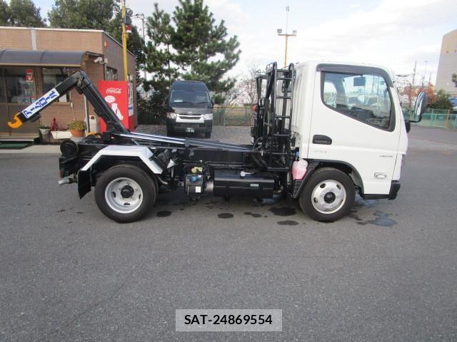 Mitsubishi CANTER 2024-11 2316037-13