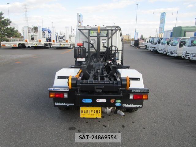 Mitsubishi CANTER 2024-11 2316037-14