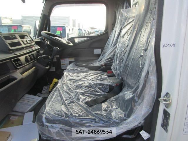 Mitsubishi CANTER 2024-11 2316037-26