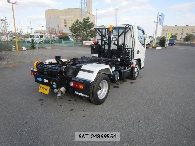 Mitsubishi CANTER 2024-11 2316037-3