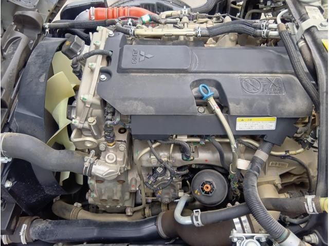 Mitsubishi CANTER 2021-04 2317724-16