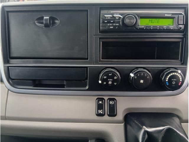 Mitsubishi CANTER 2021-04 2317724-27