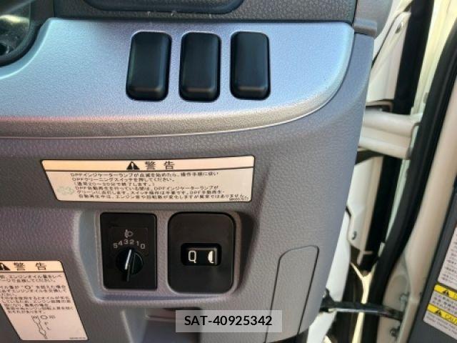 Mitsubishi CANTER 2014-07 2345917-21