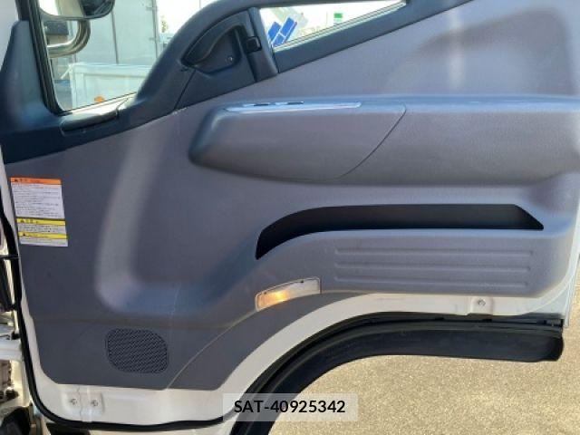 Mitsubishi CANTER 2014-07 2345917-26