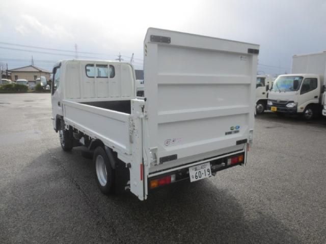 Mitsubishi CANTER 2022-04 2385606-4