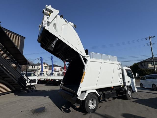 Mitsubishi CANTER 2015-06 2385596-10