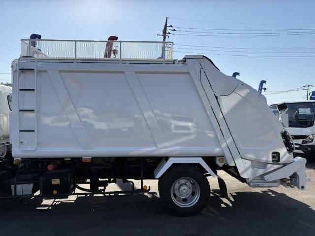 Mitsubishi CANTER 2015-06 2385596-6