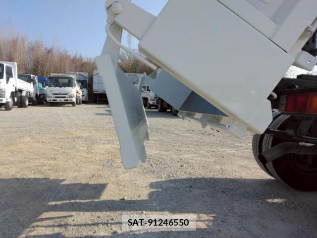 Mitsubishi CANTER 2006-03 2445613-23