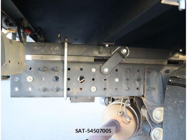 Mitsubishi CANTER 2017-09 2661148-19