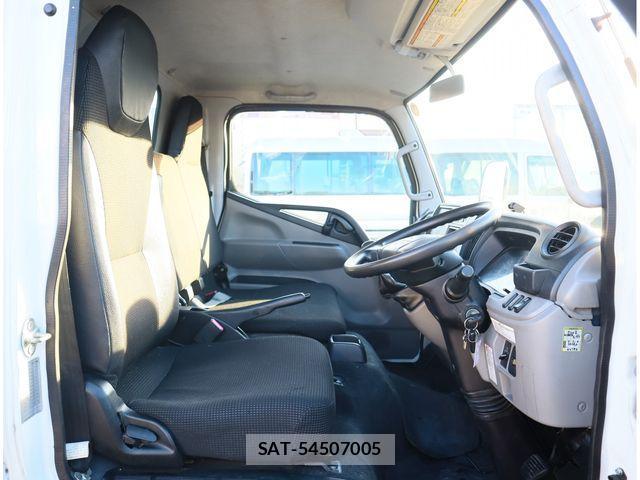 Mitsubishi CANTER 2017-09 2661148-22