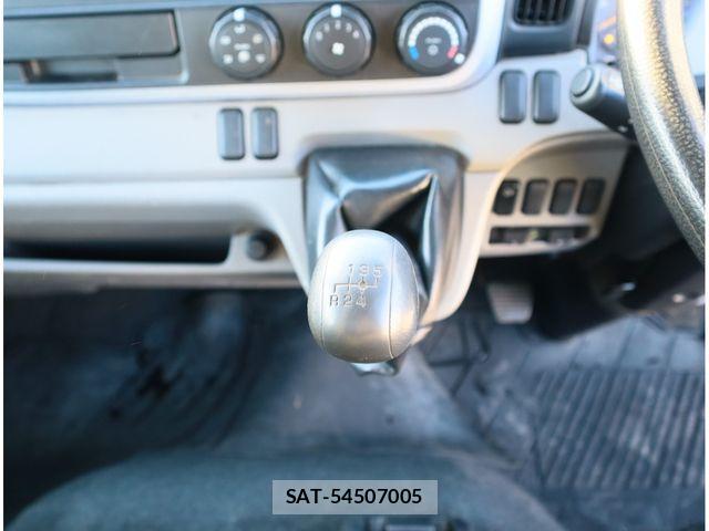 Mitsubishi CANTER 2017-09 2661148-24