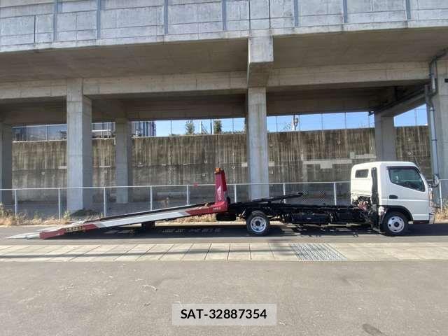 Mitsubishi CANTER 2016-04 2661169-12