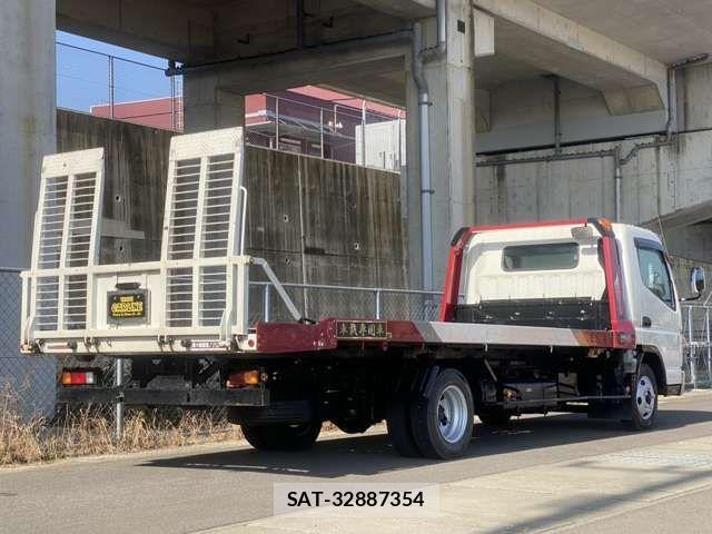 Mitsubishi CANTER 2016-04 2661169-15