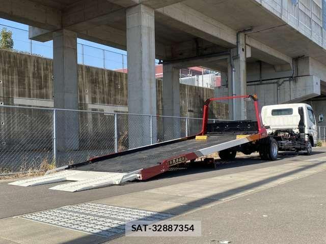 Mitsubishi CANTER 2016-04 2661169-1