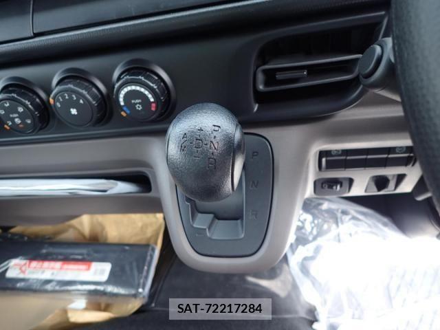 Mitsubishi CANTER 2025-09 2661153-15