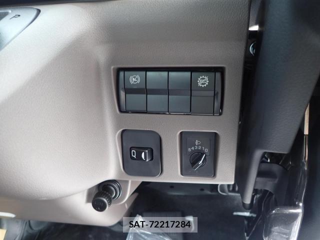 Mitsubishi CANTER 2025-09 2661153-20