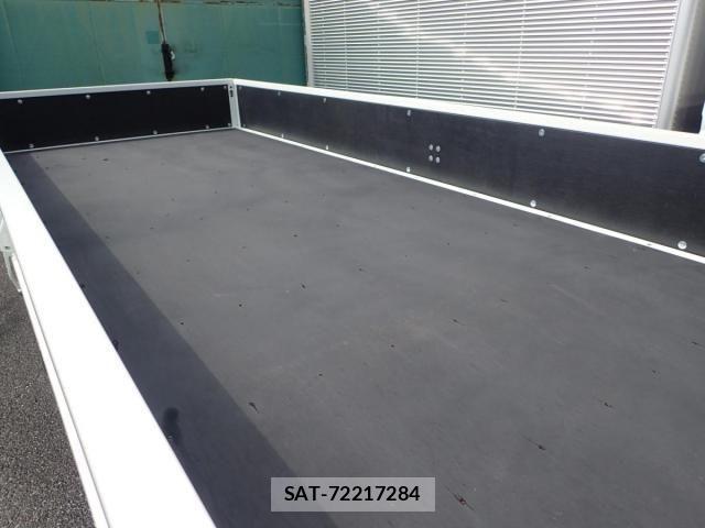 Mitsubishi CANTER 2025-09 2661153-2
