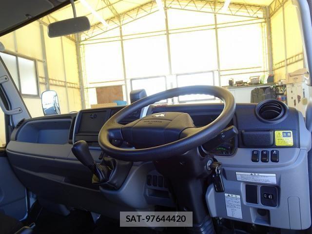 Mitsubishi CANTER 2019-03 2776212-17