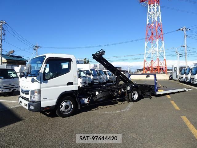 Mitsubishi CANTER 2019-03 2776212-2