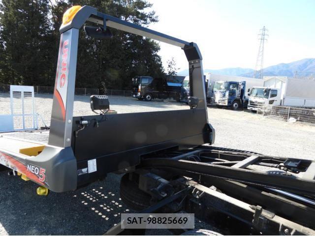 Mitsubishi CANTER 2018-10 2958965-13