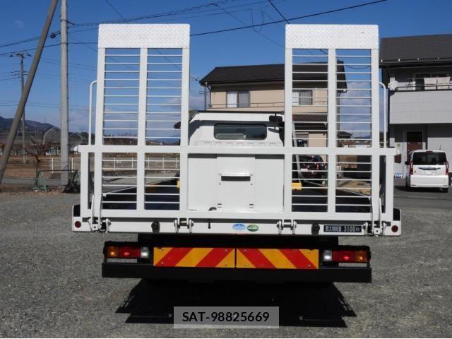 Mitsubishi CANTER 2018-10 2958965-4