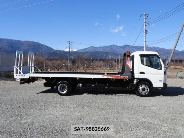 Mitsubishi CANTER 2018-10 2958965-8