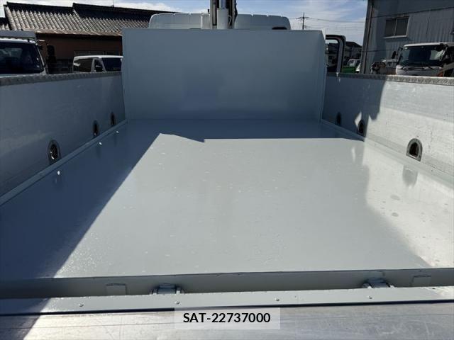Mitsubishi CANTER 2020-11 2958968-17