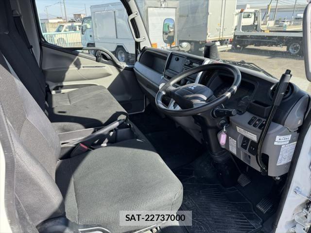 Mitsubishi CANTER 2020-11 2958968-27
