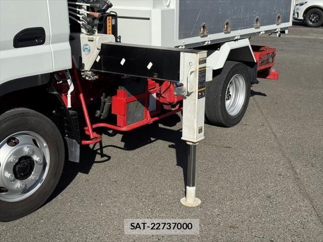 Mitsubishi CANTER 2020-11 2958968-3