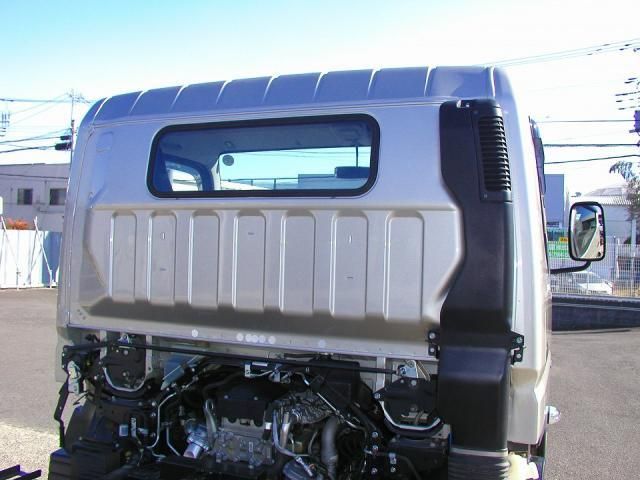 Mitsubishi CANTER 2022-06 3000746-11