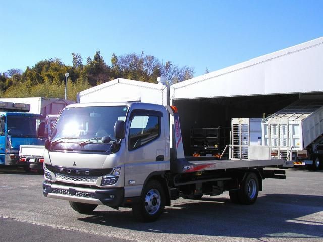 Mitsubishi CANTER 2022-06 3000746-1