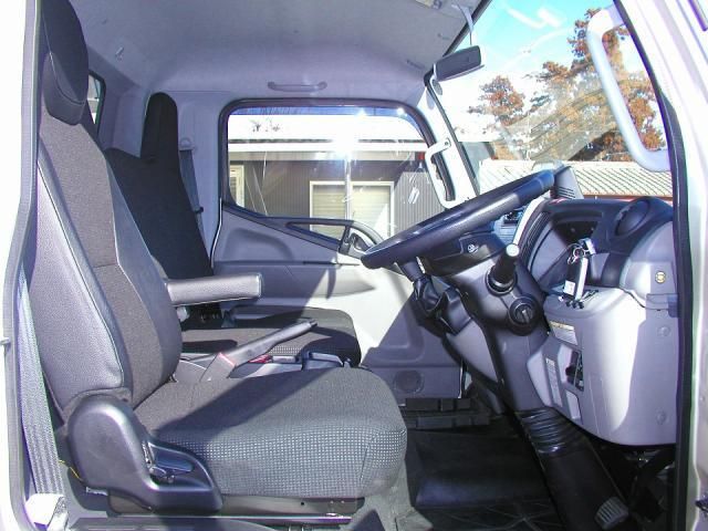 Mitsubishi CANTER 2022-06 3000746-22